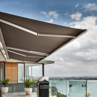 The fully enclosed Ultimo Full Cassette Awning offers an alternative to our Kona range